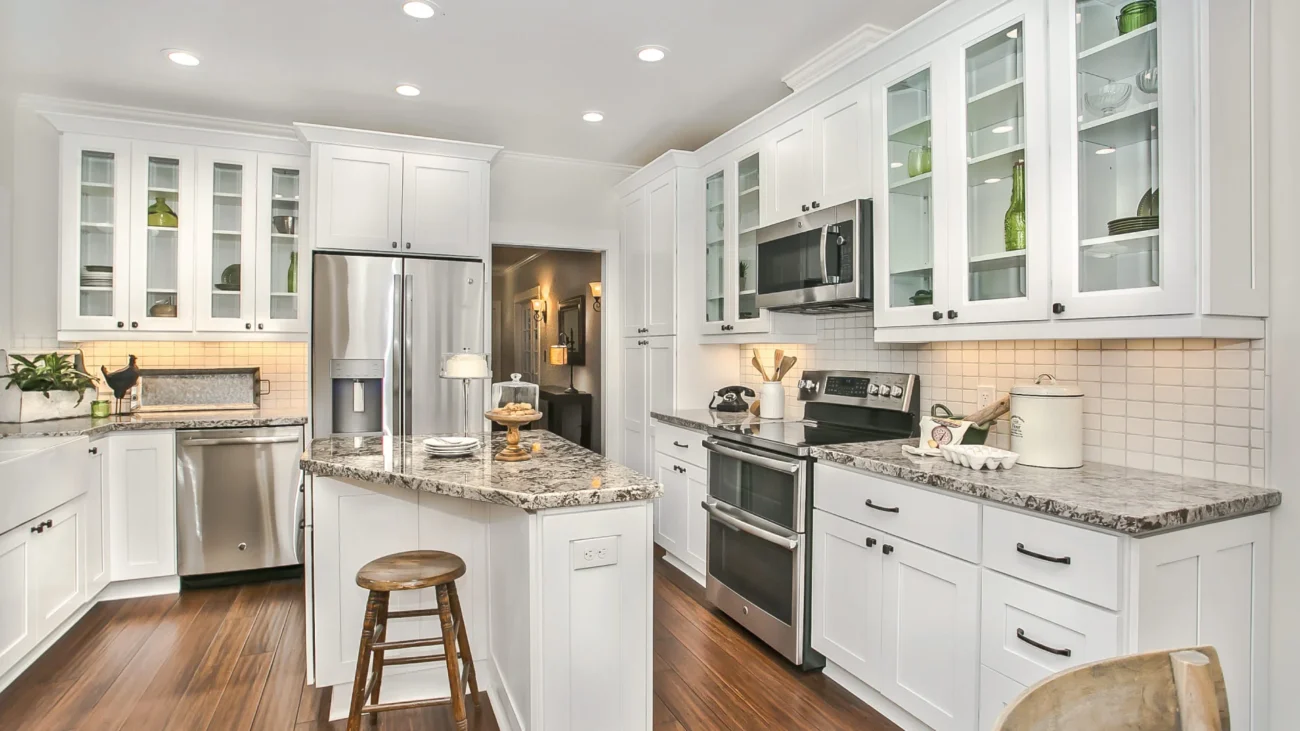 What Are the Best Modern Shaker Kitchen Cabinets?