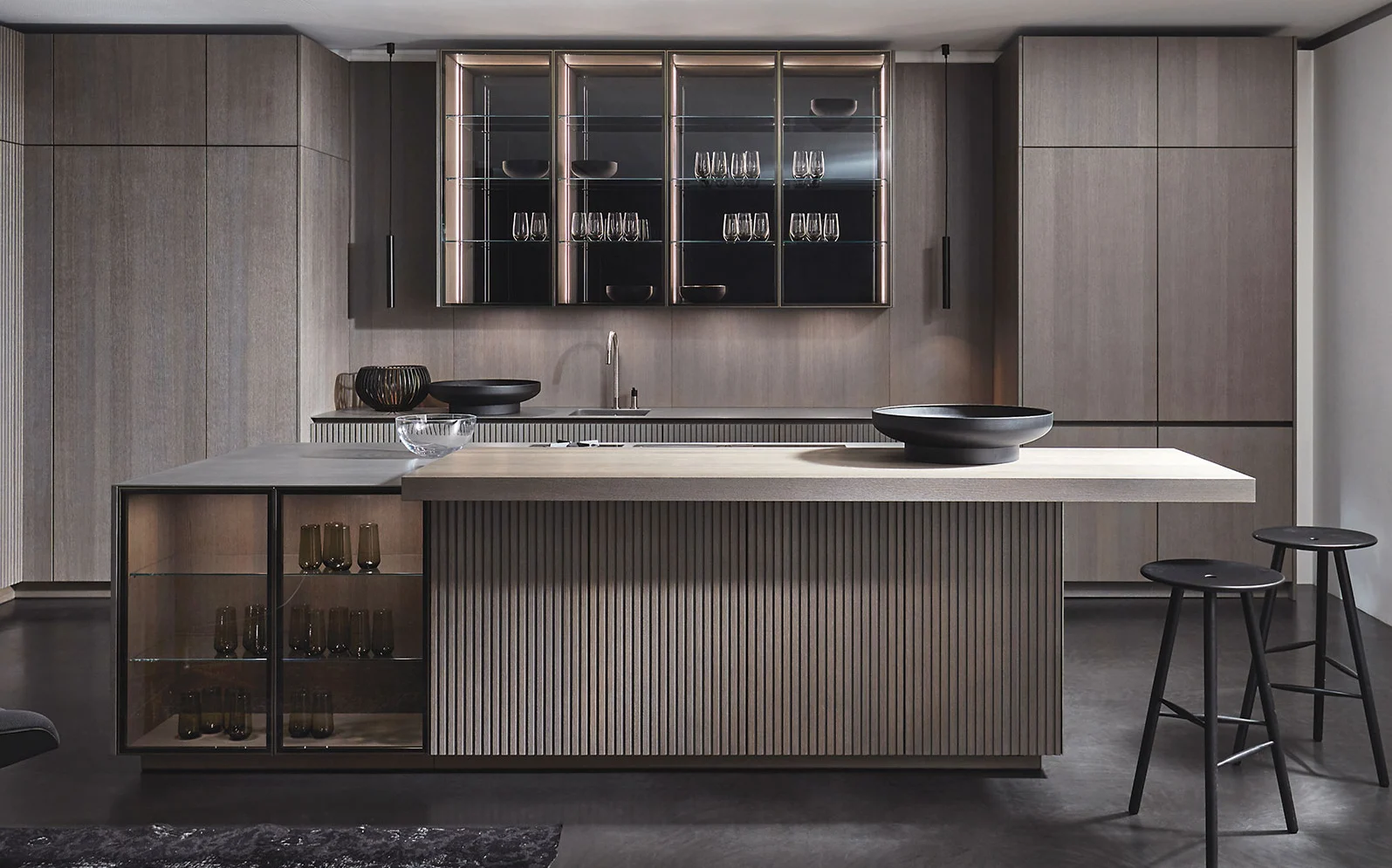 Glossy vs Textured Kitchen Cabinets: Which Is Better?