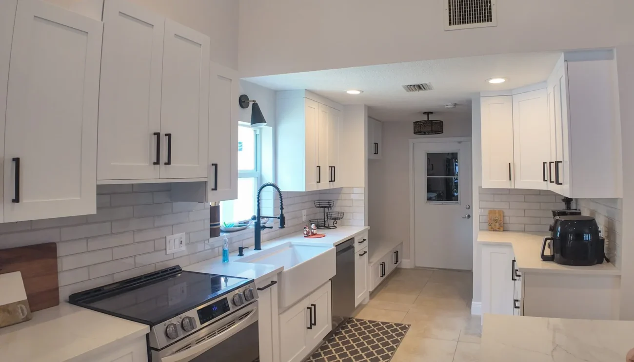 Best White Cabinets in North Miami