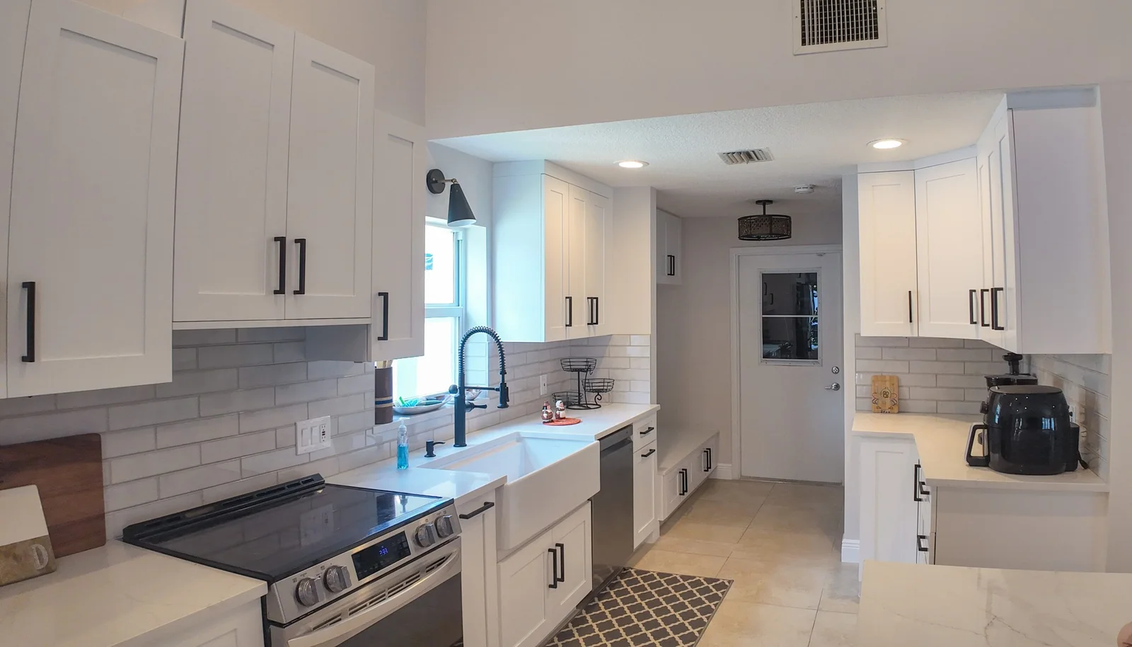 Best White Cabinets in North Miami