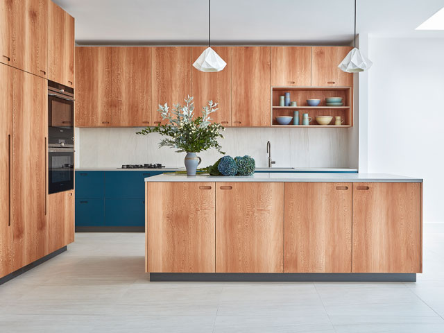 Wood-Kitchen-Cabinets