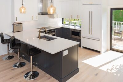 Peninsula-Kitchen-Layout